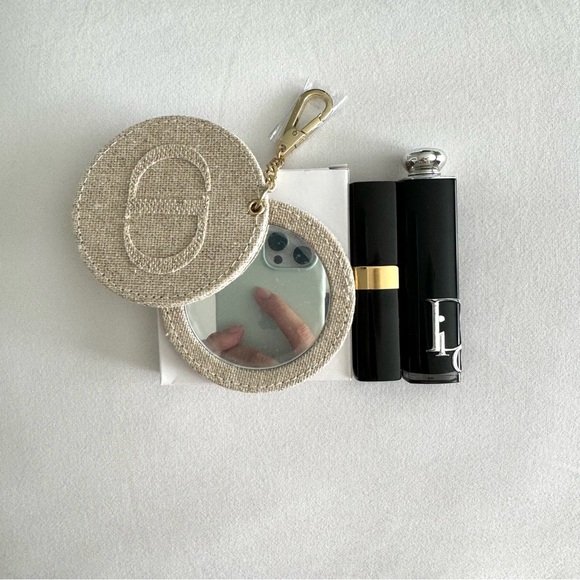 DIOR Pocket Mirror (SOLD❗️) - Picture 6 of 6